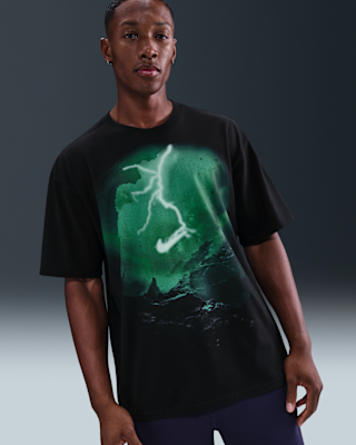 Nike Sportswear Men's Max90 T-Shirt. Nike.com